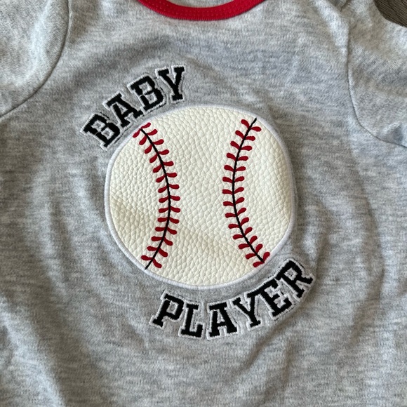5/30$ Baby baseball theme one piece/romper size 3months - Picture 2 of 8